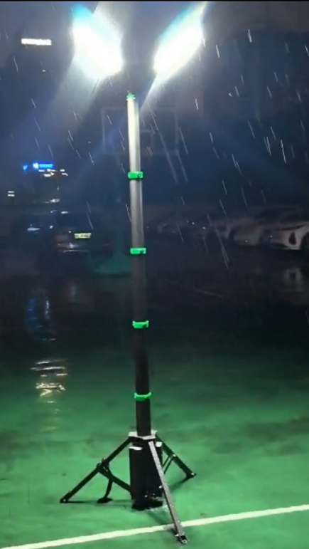 Torre de Luz LED Telesc&oacute;pica Port&aacute;til com Bateria Integrada e Trip&eacute; para Ilumina&ccedil;&atilde;o de Eventos ao Ar Livre 3